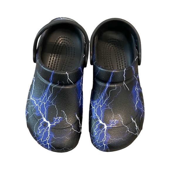 Crocs Unisex-Adult Bistro Graphic Clogs - Picture 1 of 4